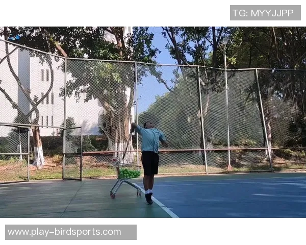 运动数据南京网球队的默契配合揭秘网球巨献带你领略团队精神与技术结合的魅力